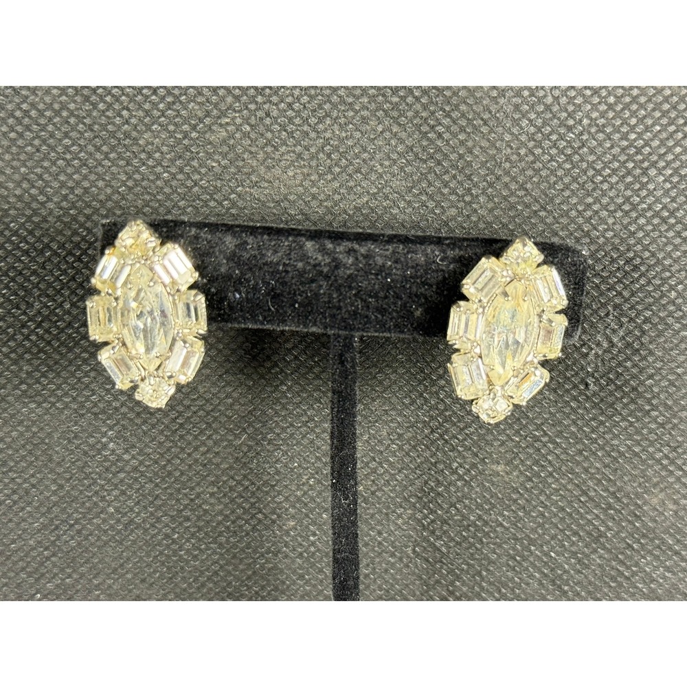 1. Vintage Weiss Clear Rhinestone Clip‑On Earrings – Sparkling Mid‑Century
